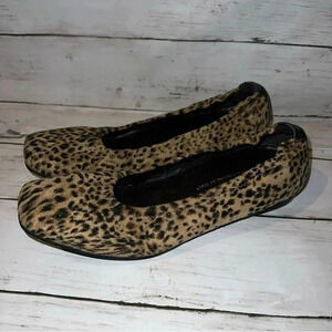 Donald J. Pliner Leopard Flats Women’s 6.5 made in Italy